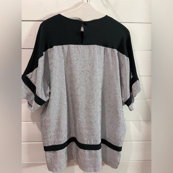 🖤 LEMIRE-GAGNIER CRÉATION – Black & Pearly White Graphic Tunic – Size M - Picture 7 of 11